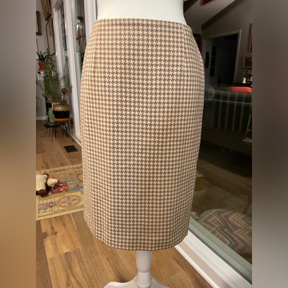 Ann Taylor Loft wool blend houndstooth straight , lined pencil skirt!   EUC!